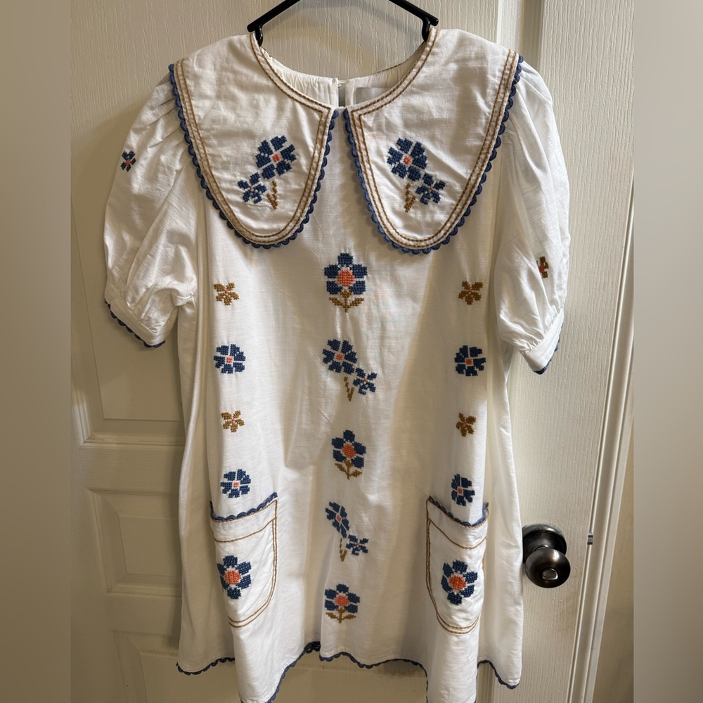 MABLE White Embroidered Cotton Dress with Blue & Gold Floral Motif sz small